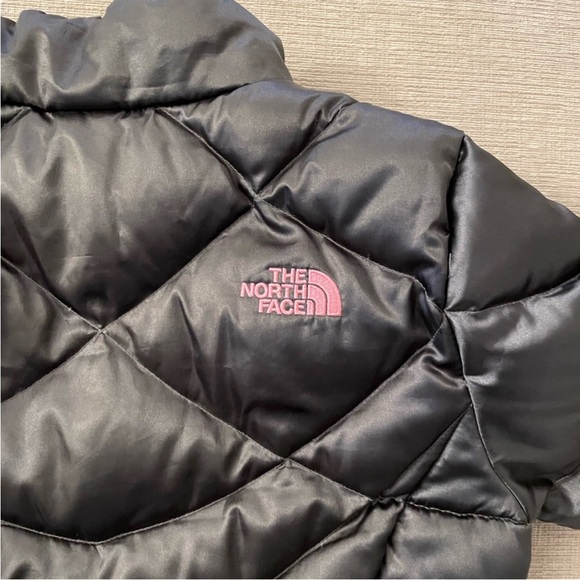 The North Face 550 Girl’s Puffer Jacket (Size M - 10/12) - Picture 5 of 12
